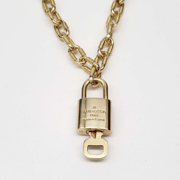 100% Auth Louis Vuitton Lock & Key with Unbranded Gold Plated Chain Necklace - Picture 5 of 11